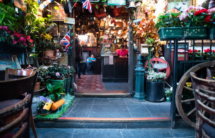 Churchill Arms pub disabled access to restaurant